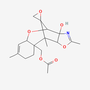 molecular formula C19H25NO6 B1195098 (10-Hydroxy-1,5,12-trimethylspiro[8,13-dioxa-11-azatetracyclo[7.5.1.02,7.010,14]pentadeca-5,11-diene-15,2'-oxirane]-2-yl)methyl acetate CAS No. 79320-86-8
