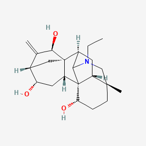 molecular formula C22H33NO3 B1196341 Napelline 