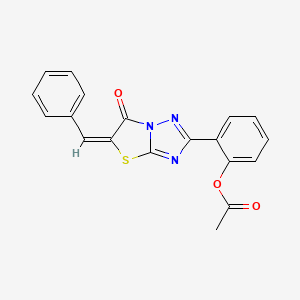 molecular formula C19H13N3O3S B11987166 2-[(5E)-5-benzylidene-6-oxo-5,6-dihydro[1,3]thiazolo[3,2-b][1,2,4]triazol-2-yl]phenyl acetate 