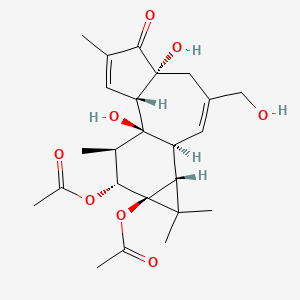 molecular formula C24H32O8 B1200268 佛波醇 12,13-二乙酸酯 CAS No. 24928-15-2