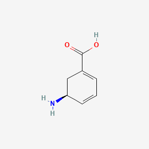 molecular formula C7H9NO2 B1202997 1,3-环己二烯-1-甲酸，5-氨基-，(-)- CAS No. 59556-29-5