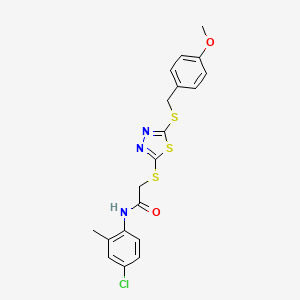 N-(4-Chloro-2-methylphenyl)-2-((5-((4-methoxybenzyl)thio)-1,3,4-thiadiazol-2-yl)thio)acetamide