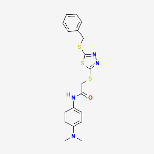 2-((5-(Benzylthio)-1,3,4-thiadiazol-2-yl)thio)-N-(4-(dimethylamino)phenyl)acetamide