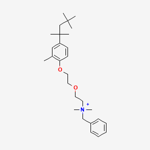molecular formula C28H44NO2+ B1205546 苄基二甲基(2-(2-((4-(1,1,3,3-四甲基丁基)-邻甲苯基)氧基)乙氧基)乙基)铵 CAS No. 72013-76-4