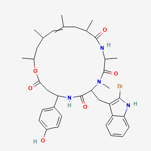 molecular formula C36H45BrN4O6 B1206992 7-[(2-bromo-1H-indol-3-yl)methyl]-4-(4-hydroxyphenyl)-8,10,13,15,17,19-hexamethyl-1-oxa-5,8,11-triazacyclononadec-15-ene-2,6,9,12-tetrone 