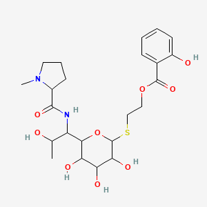 molecular formula C23H34N2O9S B1208001 2-[3,4,5-Trihydroxy-6-[2-hydroxy-1-[(1-methylpyrrolidine-2-carbonyl)amino]propyl]oxan-2-yl]sulfanylethyl 2-hydroxybenzoate CAS No. 39032-05-8