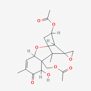 molecular formula C19H24O8 B1211994 (10-Acetyloxy-3-hydroxy-1,5-dimethyl-4-oxospiro[8-oxatricyclo[7.2.1.02,7]dodec-5-ene-12,2'-oxirane]-2-yl)methyl acetate 