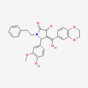 molecular formula C28H25NO7 B12131704 (4E)-4-[2,3-dihydro-1,4-benzodioxin-6-yl(hydroxy)methylidene]-5-(4-hydroxy-3-methoxyphenyl)-1-(2-phenylethyl)pyrrolidine-2,3-dione 