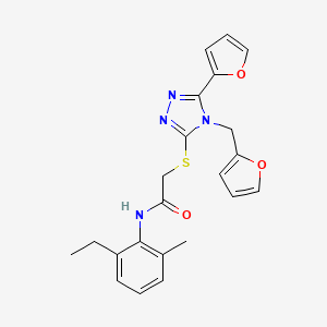 molecular formula C22H22N4O3S B12135048 N-(2-ethyl-6-methylphenyl)-2-{[5-(furan-2-yl)-4-(furan-2-ylmethyl)-4H-1,2,4-triazol-3-yl]sulfanyl}acetamide 