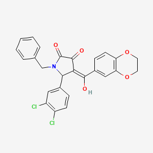 (4E)-1-benzyl-5-(3,4-dichlorophenyl)-4-[2,3-dihydro-1,4-benzodioxin-6-yl(hydroxy)methylidene]pyrrolidine-2,3-dione