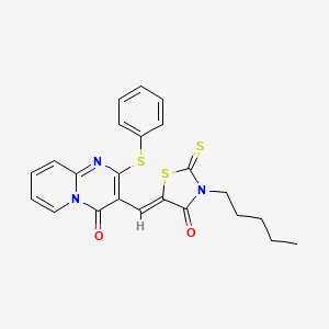 3-[(Z)-(4-oxo-3-pentyl-2-thioxo-1,3-thiazolidin-5-ylidene)methyl]-2-(phenylsulfanyl)-4H-pyrido[1,2-a]pyrimidin-4-one