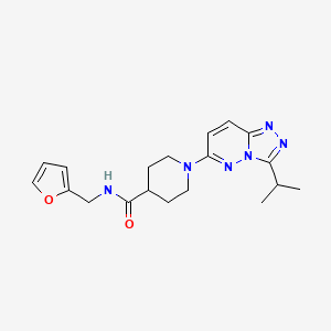 N-(furan-2-ylmethyl)-1-[3-(propan-2-yl)[1,2,4]triazolo[4,3-b]pyridazin-6-yl]piperidine-4-carboxamide