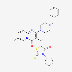 2-(4-benzylpiperazin-1-yl)-3-[(Z)-(3-cyclopentyl-4-oxo-2-thioxo-1,3-thiazolidin-5-ylidene)methyl]-7-methyl-4H-pyrido[1,2-a]pyrimidin-4-one