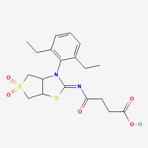 4-{[(2Z)-3-(2,6-diethylphenyl)-5,5-dioxidotetrahydrothieno[3,4-d][1,3]thiazol-2(3H)-ylidene]amino}-4-oxobutanoic acid