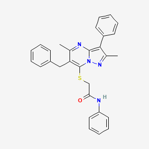 2-({6-benzyl-2,5-dimethyl-3-phenylpyrazolo[1,5-a]pyrimidin-7-yl}sulfanyl)-N-phenylacetamide