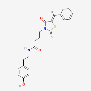 4-[(5Z)-5-benzylidene-4-oxo-2-thioxo-1,3-thiazolidin-3-yl]-N-[2-(4-hydroxyphenyl)ethyl]butanamide