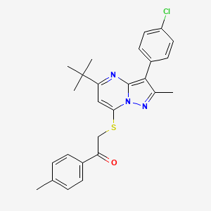 molecular formula C26H26ClN3OS B12206908 2-{[5-Tert-butyl-3-(4-chlorophenyl)-2-methylpyrazolo[1,5-a]pyrimidin-7-yl]sulfanyl}-1-(4-methylphenyl)ethanone 