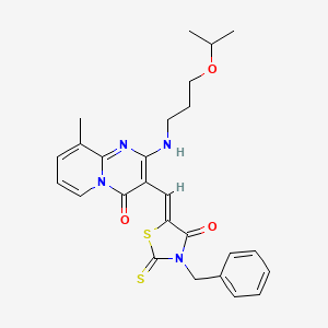 3-[(Z)-(3-benzyl-4-oxo-2-thioxo-1,3-thiazolidin-5-ylidene)methyl]-9-methyl-2-{[3-(propan-2-yloxy)propyl]amino}-4H-pyrido[1,2-a]pyrimidin-4-one