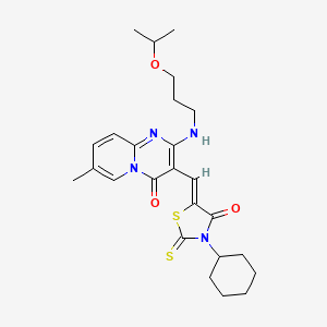 3-[(Z)-(3-cyclohexyl-4-oxo-2-thioxo-1,3-thiazolidin-5-ylidene)methyl]-7-methyl-2-{[3-(propan-2-yloxy)propyl]amino}-4H-pyrido[1,2-a]pyrimidin-4-one