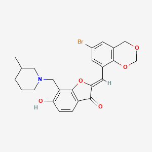 (2Z)-2-[(6-bromo-4H-1,3-benzodioxin-8-yl)methylidene]-6-hydroxy-7-[(3-methylpiperidin-1-yl)methyl]-1-benzofuran-3(2H)-one