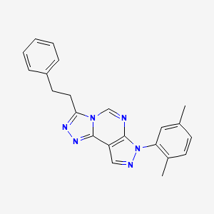 molecular formula C22H20N6 B12212494 10-(2,5-Dimethylphenyl)-5-(2-phenylethyl)-3,4,6,8,10,11-hexaazatricyclo[7.3.0.0^{2,6}]dodeca-1(9),2,4,7,11-pentaene 