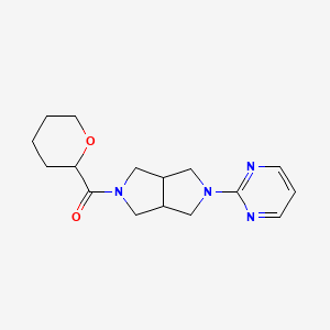 2-[5-(Oxane-2-carbonyl)-octahydropyrrolo[3,4-c]pyrrol-2-yl]pyrimidine