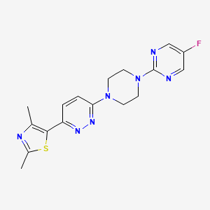 molecular formula C17H18FN7S B12223319 3-(2,4-Dimethyl-1,3-thiazol-5-yl)-6-[4-(5-fluoropyrimidin-2-yl)piperazin-1-yl]pyridazine 