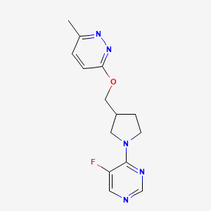 molecular formula C14H16FN5O B12225024 5-Fluoro-4-(3-{[(6-methylpyridazin-3-yl)oxy]methyl}pyrrolidin-1-yl)pyrimidine 