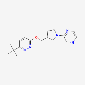 molecular formula C17H23N5O B12225844 2-(3-{[(6-Tert-butylpyridazin-3-yl)oxy]methyl}pyrrolidin-1-yl)pyrazine 