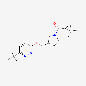 3-Tert-butyl-6-{[1-(2,2-dimethylcyclopropanecarbonyl)pyrrolidin-3-yl]methoxy}pyridazine