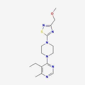 5-Ethyl-4-{4-[3-(methoxymethyl)-1,2,4-thiadiazol-5-yl]piperazin-1-yl}-6-methylpyrimidine