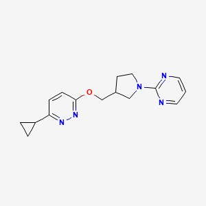 molecular formula C16H19N5O B12228789 3-Cyclopropyl-6-{[1-(pyrimidin-2-yl)pyrrolidin-3-yl]methoxy}pyridazine 