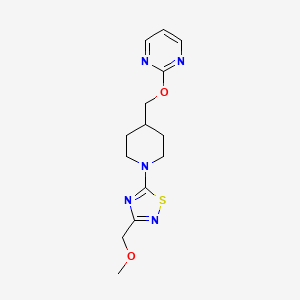 2-({1-[3-(Methoxymethyl)-1,2,4-thiadiazol-5-yl]piperidin-4-yl}methoxy)pyrimidine