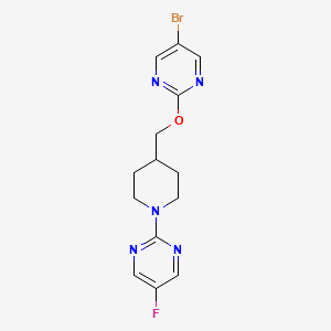 2-(4-{[(5-Bromopyrimidin-2-yl)oxy]methyl}piperidin-1-yl)-5-fluoropyrimidine