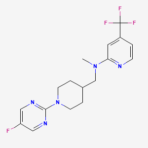 molecular formula C17H19F4N5 B12231053 N-{[1-(5-fluoropyrimidin-2-yl)piperidin-4-yl]methyl}-N-methyl-4-(trifluoromethyl)pyridin-2-amine 