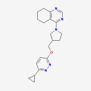 4-(3-{[(6-Cyclopropylpyridazin-3-yl)oxy]methyl}pyrrolidin-1-yl)-5,6,7,8-tetrahydroquinazoline