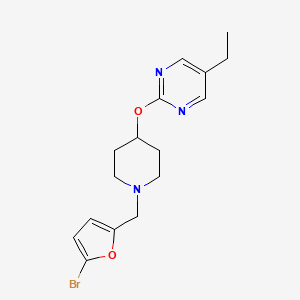 2-({1-[(5-Bromofuran-2-yl)methyl]piperidin-4-yl}oxy)-5-ethylpyrimidine