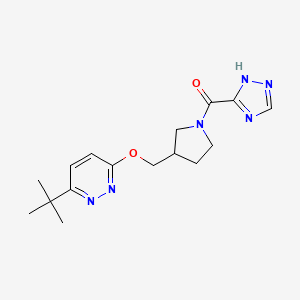 3-tert-butyl-6-{[1-(1H-1,2,4-triazole-3-carbonyl)pyrrolidin-3-yl]methoxy}pyridazine