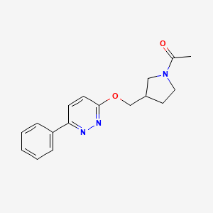 molecular formula C17H19N3O2 B12235931 1-(3-{[(6-Phenylpyridazin-3-yl)oxy]methyl}pyrrolidin-1-yl)ethan-1-one 