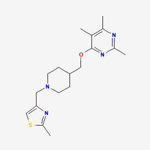 2,4,5-Trimethyl-6-({1-[(2-methyl-1,3-thiazol-4-yl)methyl]piperidin-4-yl}methoxy)pyrimidine