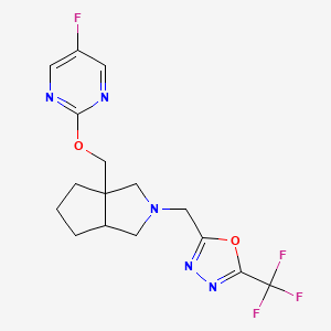 molecular formula C16H17F4N5O2 B12235965 5-Fluoro-2-[(2-{[5-(trifluoromethyl)-1,3,4-oxadiazol-2-yl]methyl}-octahydrocyclopenta[c]pyrrol-3a-yl)methoxy]pyrimidine 