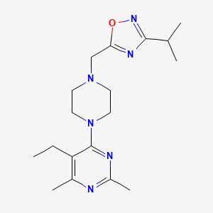 5-Ethyl-2,4-dimethyl-6-(4-{[3-(propan-2-yl)-1,2,4-oxadiazol-5-yl]methyl}piperazin-1-yl)pyrimidine