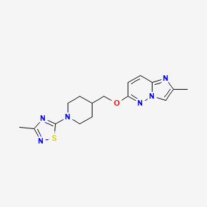 1-(3-Methyl-1,2,4-thiadiazol-5-yl)-4-[({2-methylimidazo[1,2-b]pyridazin-6-yl}oxy)methyl]piperidine