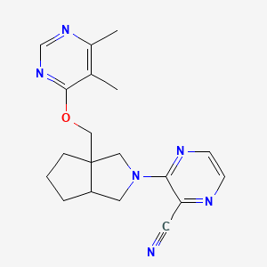 molecular formula C19H22N6O B12237774 3-(3a-{[(5,6-Dimethylpyrimidin-4-yl)oxy]methyl}-octahydrocyclopenta[c]pyrrol-2-yl)pyrazine-2-carbonitrile 