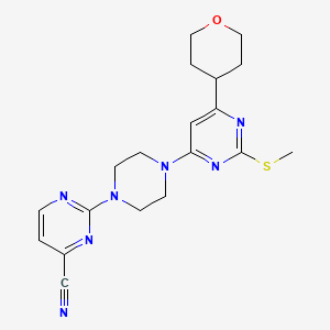 2-{4-[2-(Methylsulfanyl)-6-(oxan-4-yl)pyrimidin-4-yl]piperazin-1-yl}pyrimidine-4-carbonitrile