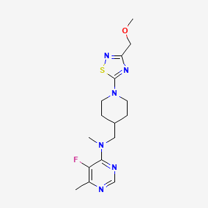 5-fluoro-N-({1-[3-(methoxymethyl)-1,2,4-thiadiazol-5-yl]piperidin-4-yl}methyl)-N,6-dimethylpyrimidin-4-amine