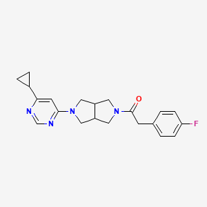 molecular formula C21H23FN4O B12238282 1-[5-(6-Cyclopropylpyrimidin-4-yl)-octahydropyrrolo[3,4-c]pyrrol-2-yl]-2-(4-fluorophenyl)ethan-1-one 