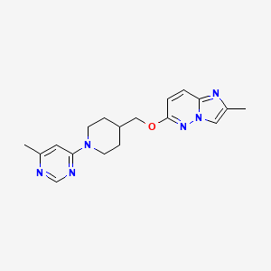 molecular formula C18H22N6O B12238377 4-Methyl-6-{4-[({2-methylimidazo[1,2-b]pyridazin-6-yl}oxy)methyl]piperidin-1-yl}pyrimidine 