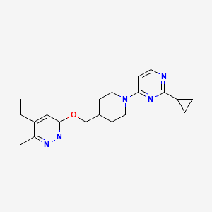 2-Cyclopropyl-4-(4-{[(5-ethyl-6-methylpyridazin-3-yl)oxy]methyl}piperidin-1-yl)pyrimidine