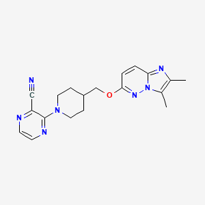 molecular formula C19H21N7O B12238870 3-{4-[({2,3-Dimethylimidazo[1,2-b]pyridazin-6-yl}oxy)methyl]piperidin-1-yl}pyrazine-2-carbonitrile 